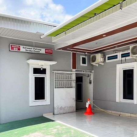 Kostel 99 Pangkal Pinang Redpartner Hotell Eksteriør bilde