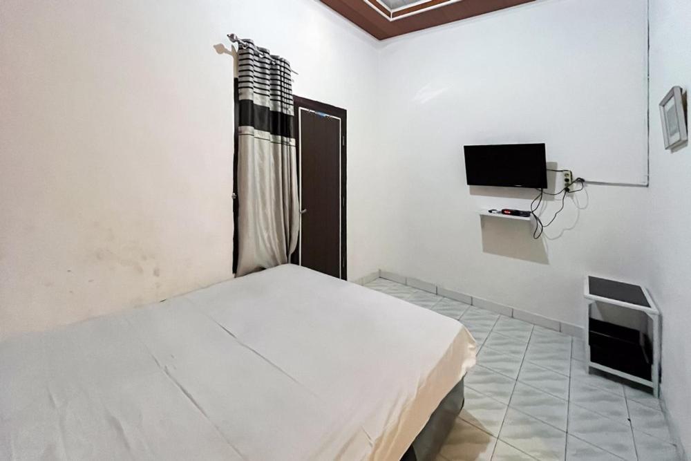 Kostel 99 Pangkal Pinang Redpartner Hotell Eksteriør bilde