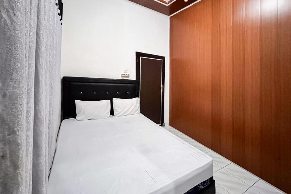 Kostel 99 Pangkal Pinang Redpartner Hotell Eksteriør bilde